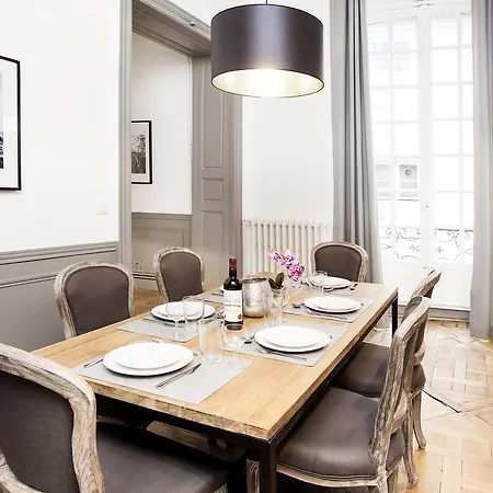 Livinparis - Luxury 2 Bedrooms Le Marais I פריז