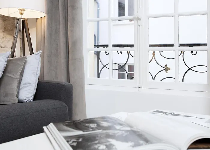 Livinparis - Luxury 2 Bedrooms Le Marais I * פריז