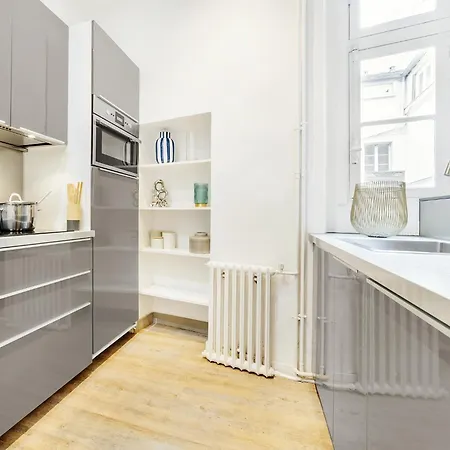 Livinparis - Luxury 2 Bedrooms Le Marais I Apartment Paris