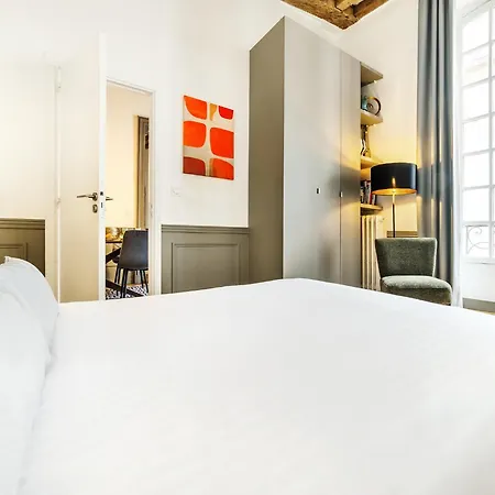 Livinparis - Luxury 2 Bedrooms Le Marais I Apartment Paris