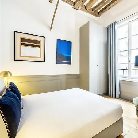 Livinparis - Luxury 2 Bedrooms Le Marais I