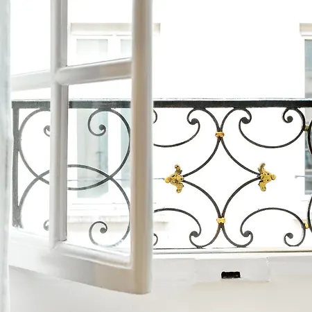 Livinparis - Luxury 2 Bedrooms Le Marais I Apartment *