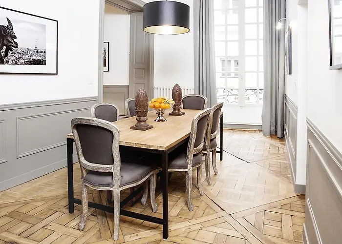 Livinparis - Luxury 2 Bedrooms Le Marais I
