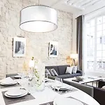 Livinparis - Luxury 2 Bedrooms Le Marais I