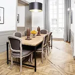 Livinparis - Luxury 2 Bedrooms Le Marais I